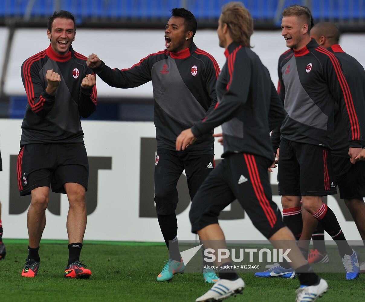 A.C. Milan holds training session
