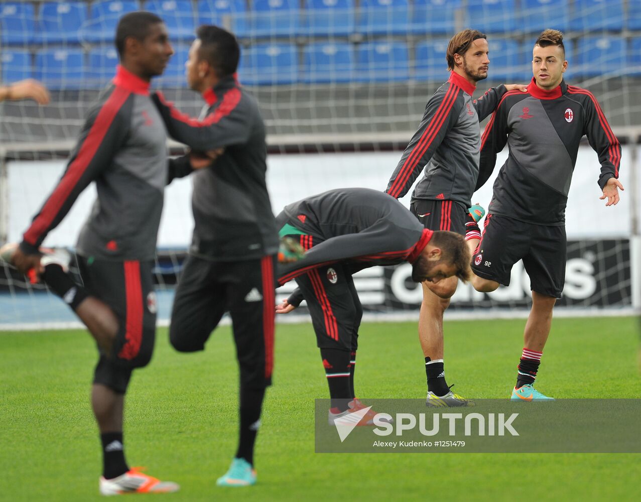 Football. AC Milan holds training session
