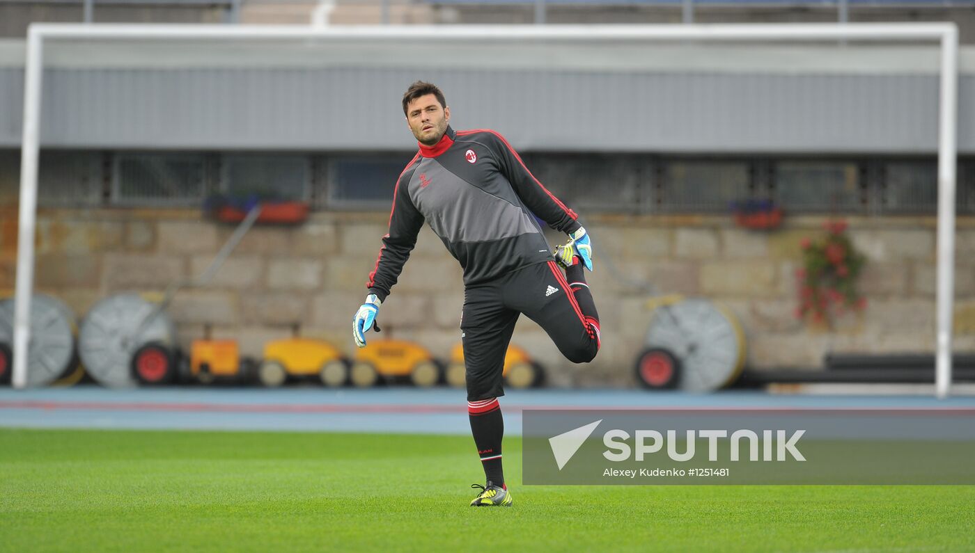 Football. AC Milan holds training session