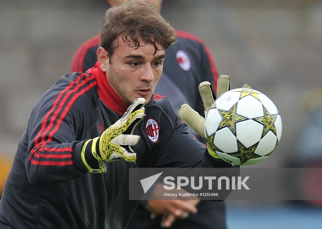 Football. AC Milan holds training session