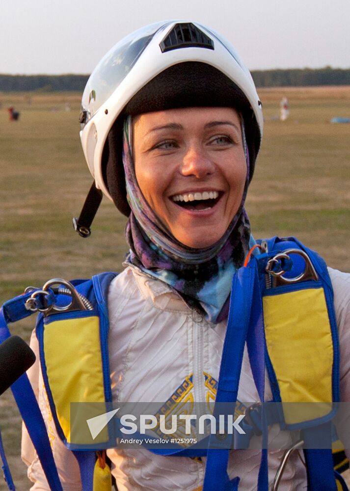 Russian skydiver Irina Sinitsyna dies in Moscow