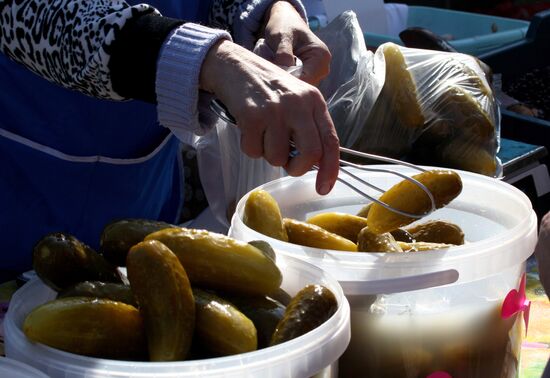 Gardeners' and farmers' fair "Right From The Garden-Bed"
