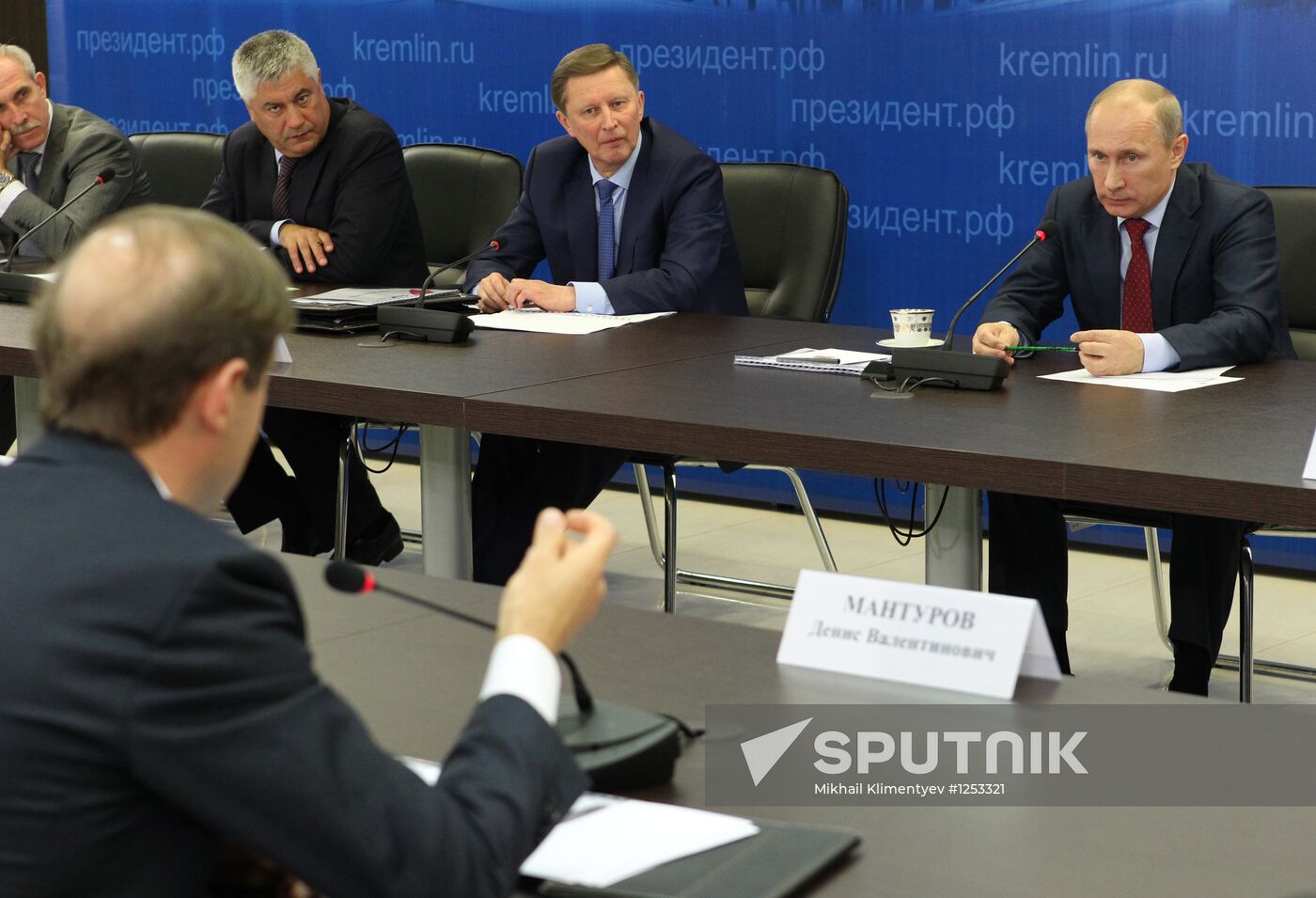 Vladimir Putin on working visit in Ulyanovsk Region