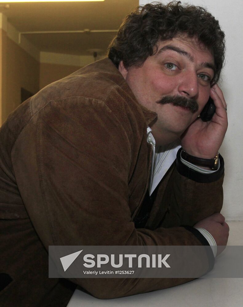 Fine Gentleman newsical premieres at Variety Theater in Moscow