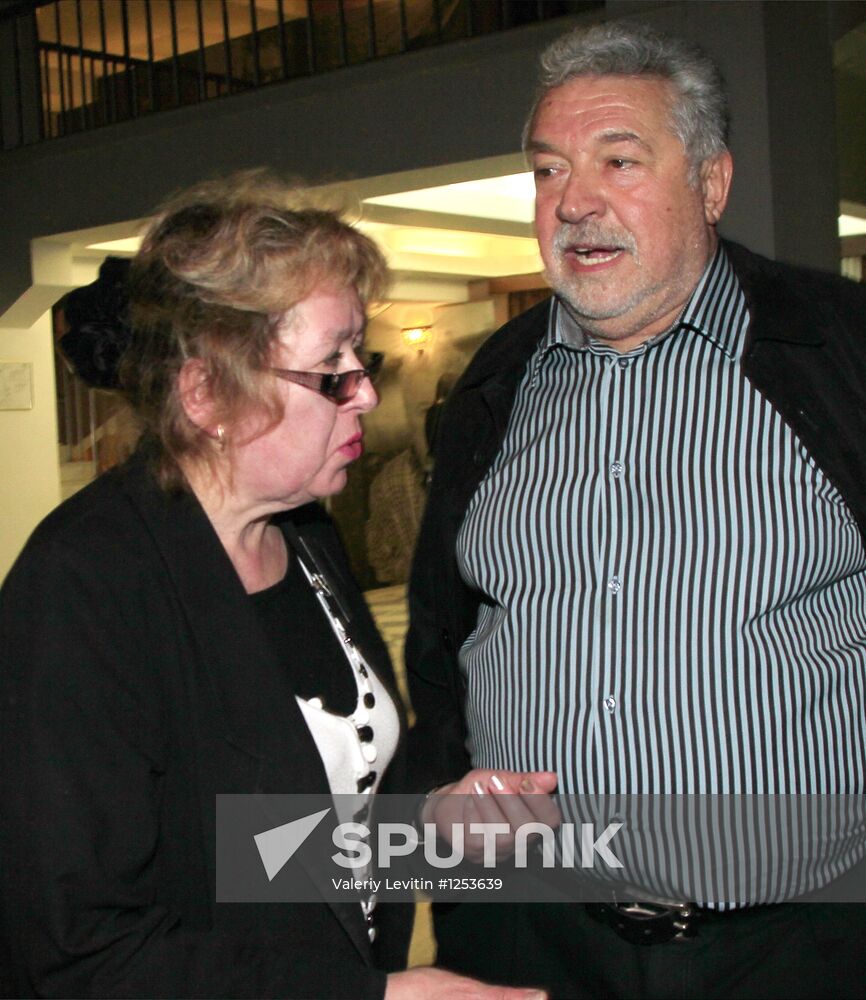 Fine Gentleman newsical premieres at Variety Theater in Moscow