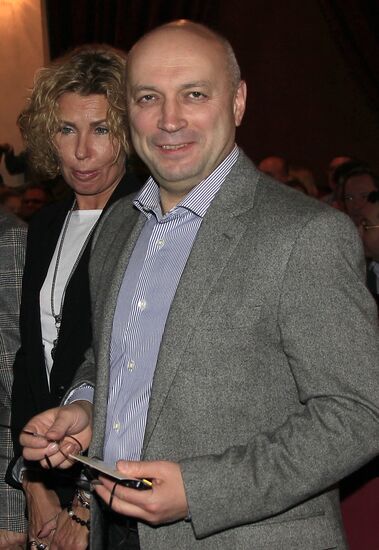 Fine Gentleman newsical premieres at Variety Theater in Moscow