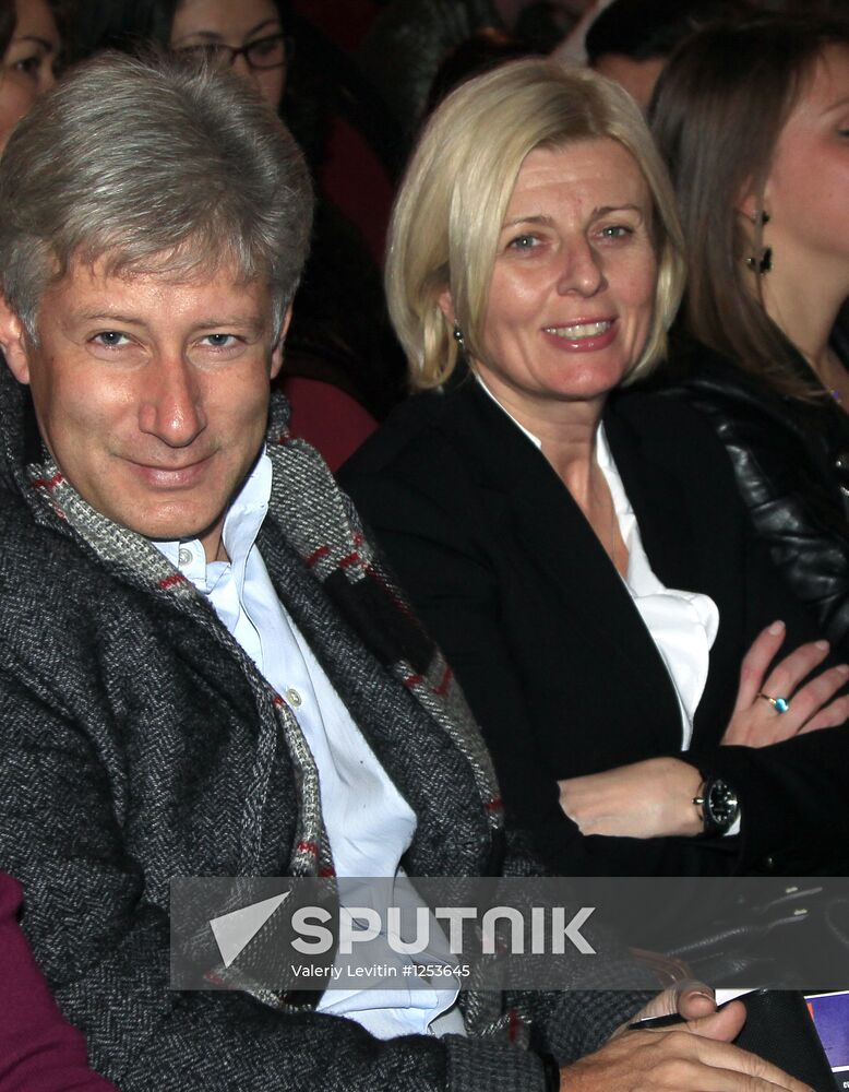 Fine Gentleman newsical premieres at Variety Theater in Moscow
