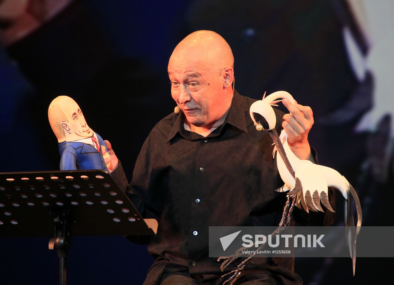 Fine Gentleman newsical premieres at Variety Theater in Moscow