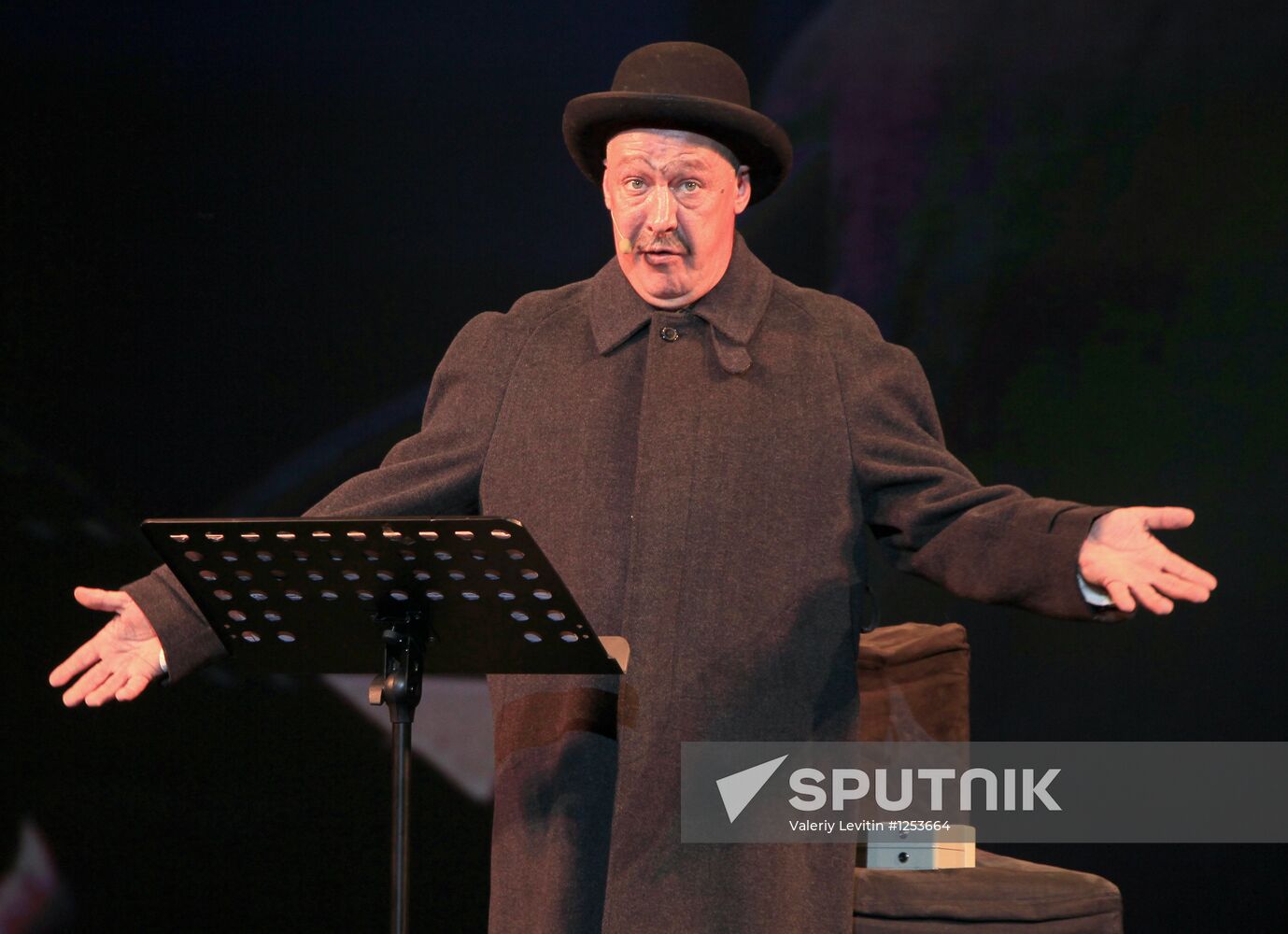 Fine Gentleman newsical premieres at Variety Theater in Moscow