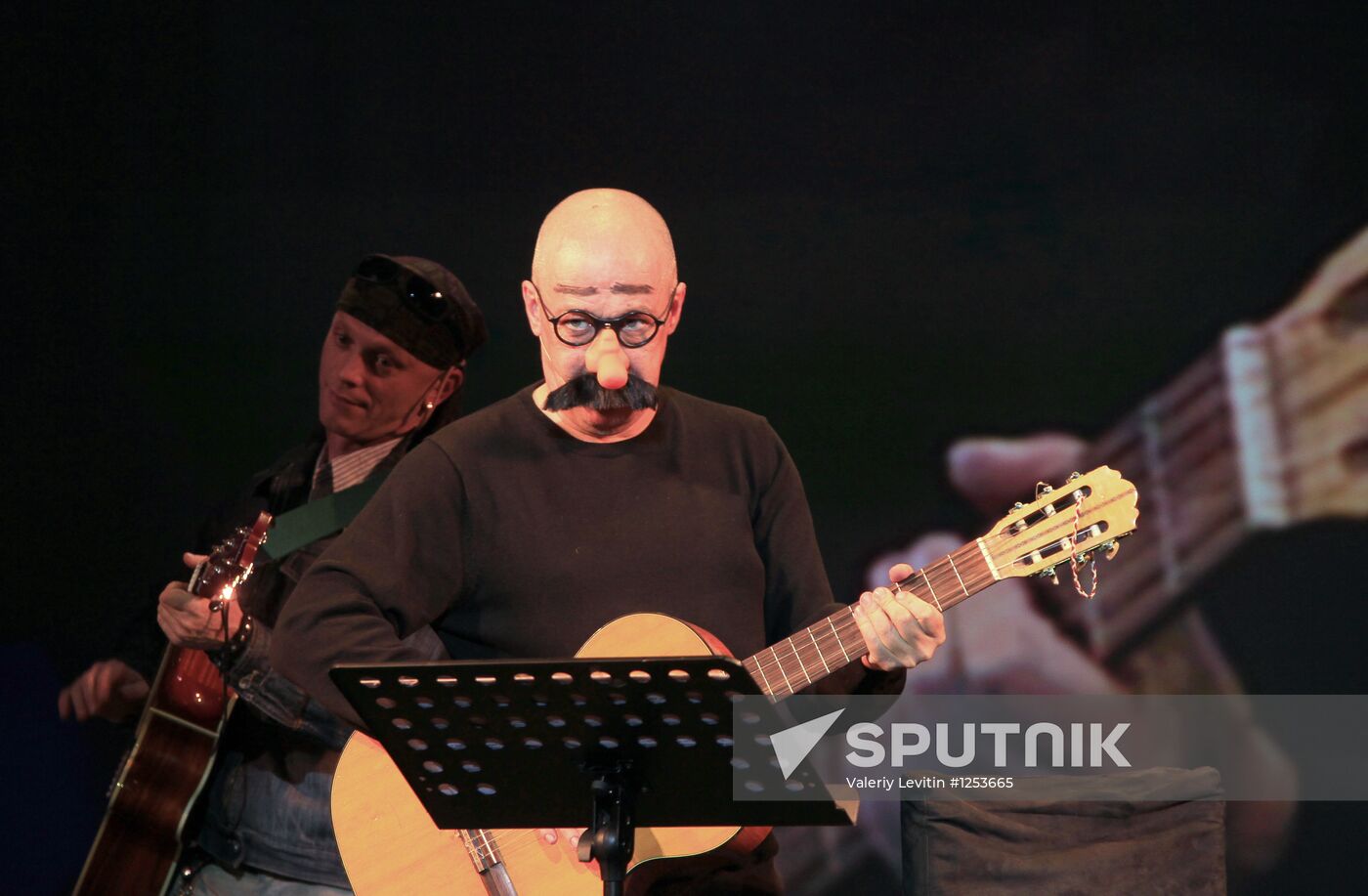 Fine Gentleman newsical premieres at Variety Theater in Moscow