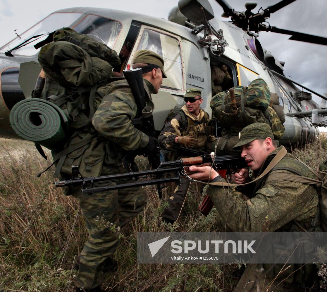 Military exercise of Pacific Fleet marines and Air Force