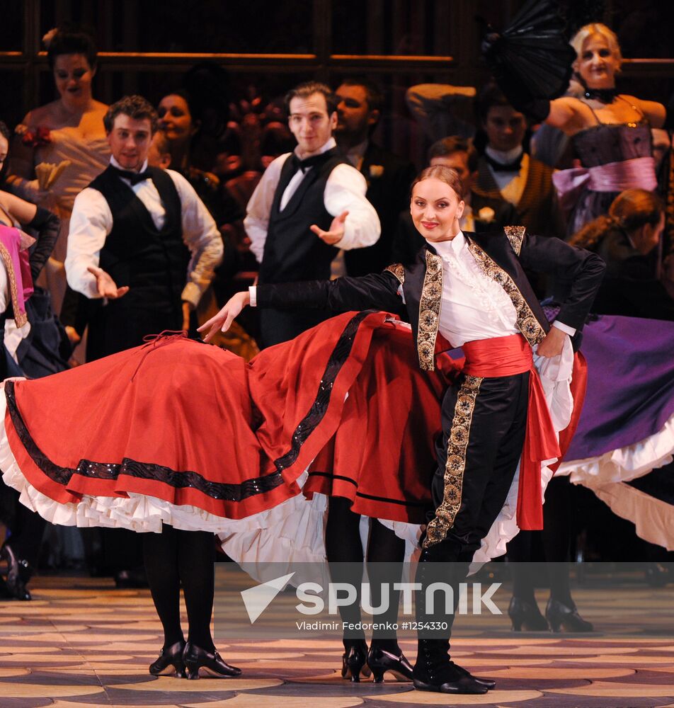 La Traviata opera's run-through at Bolshoi Theater