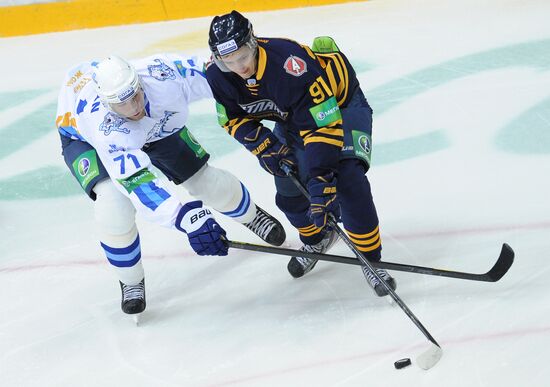 Hockey. KHL. Atlant vs. Barys
