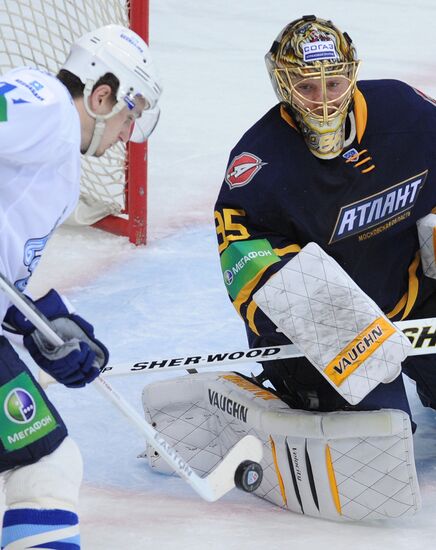 Hockey. KHL. Atlant vs. Barys