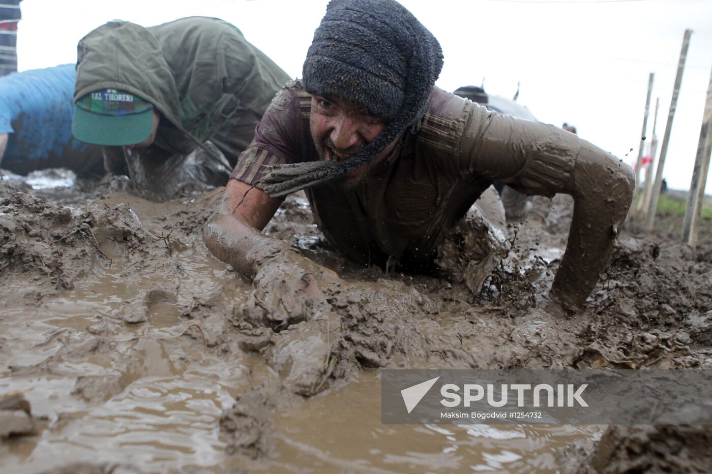"Dirty Run 2012" competition in Kazan