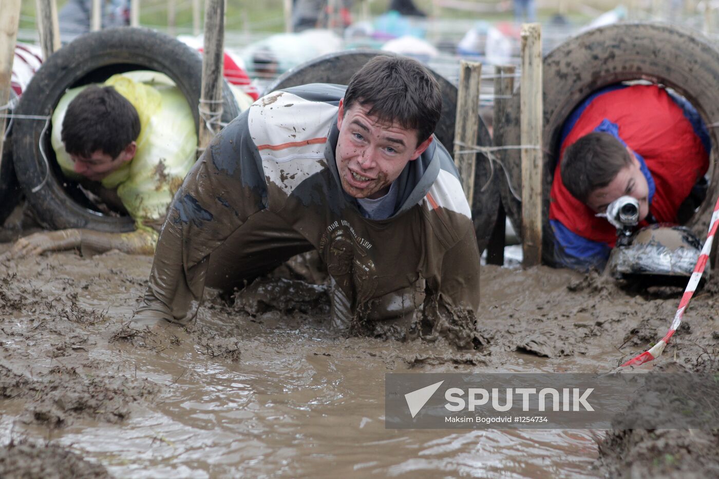 "Dirty Run 2012" competition in Kazan
