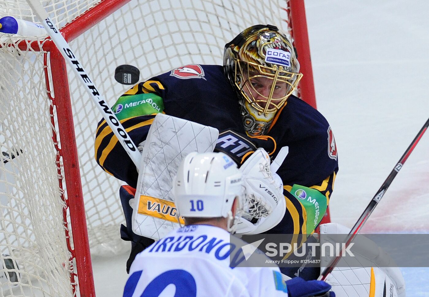 Hockey. KHL. Atlant vs. Barys