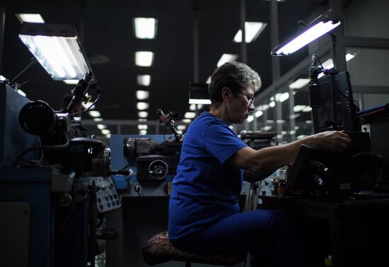 Work of the Kristall diamond factory in Smolensk