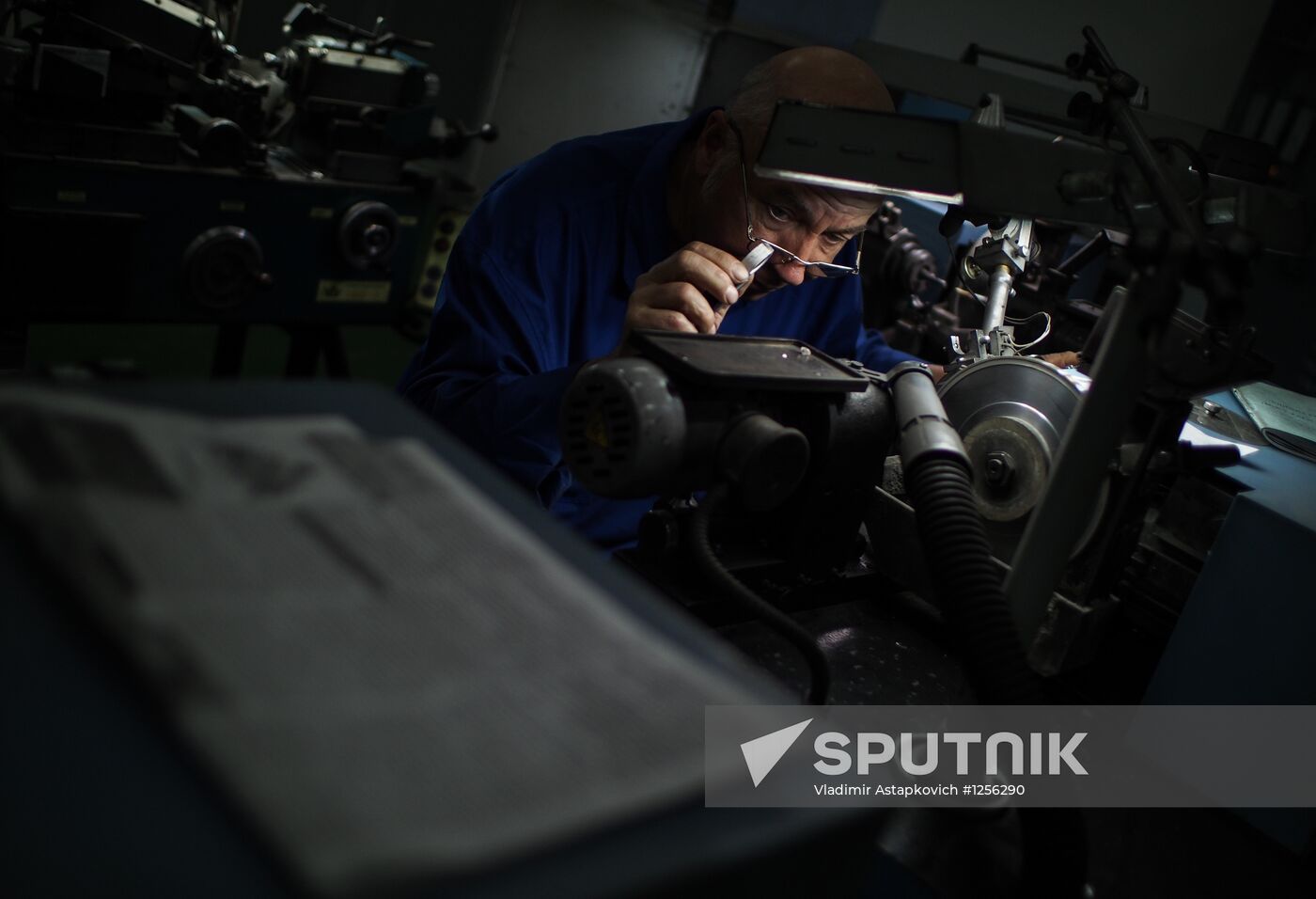 Work of the Kristall diamond factory in Smolensk