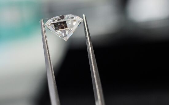 Work of the Kristall diamond factory in Smolensk