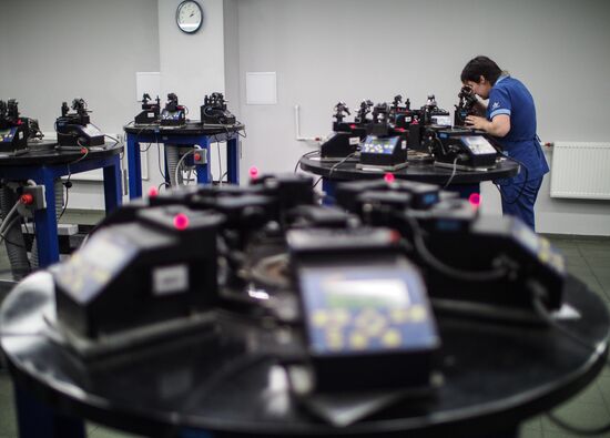 Work of the Kristall diamond factory in Smolensk