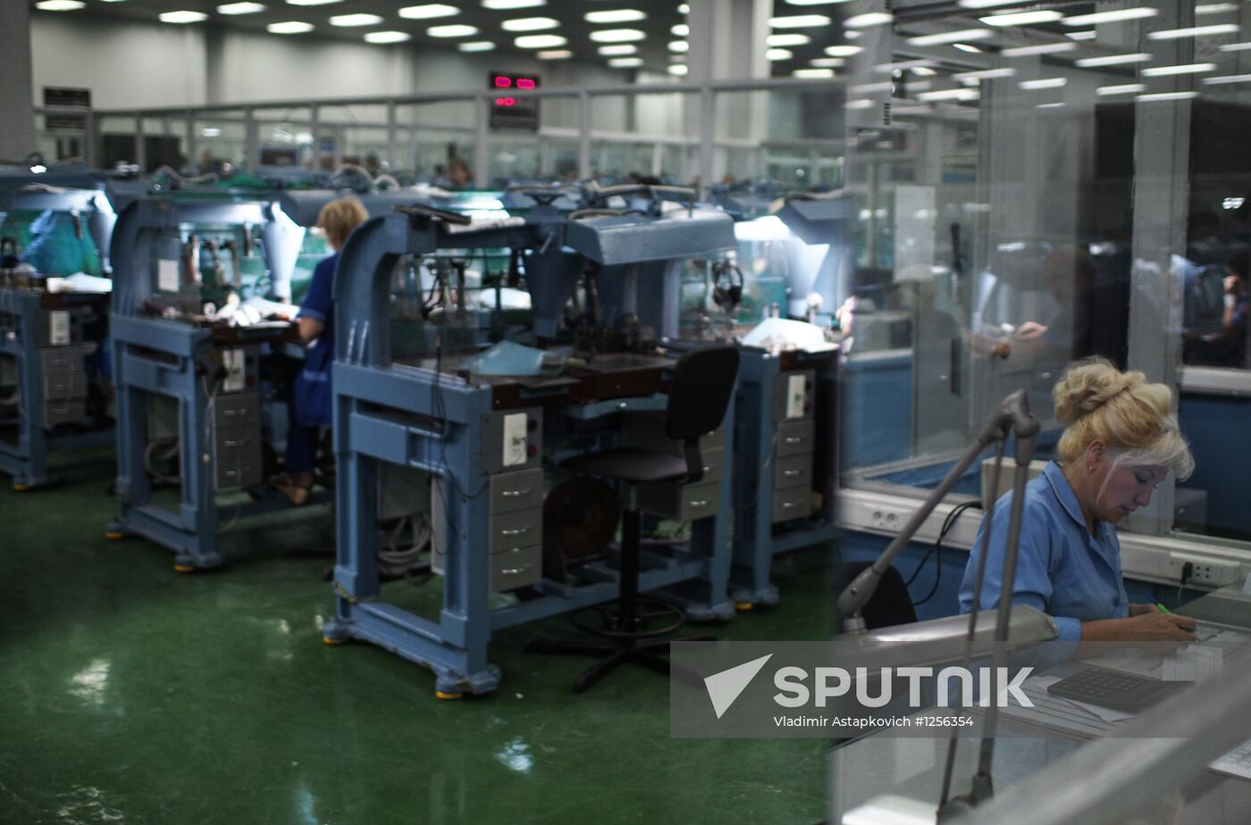 Work of the Kristall diamond factory in Smolensk