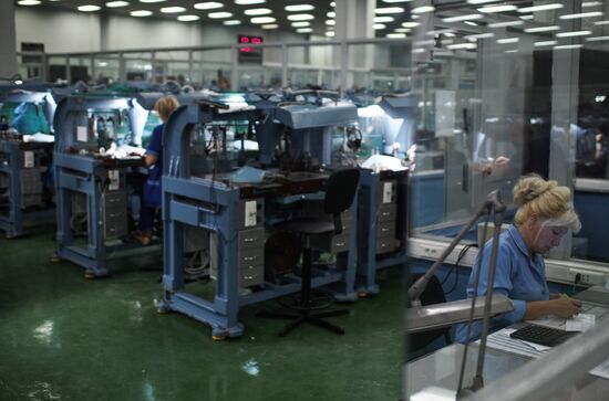 Work of the Kristall diamond factory in Smolensk