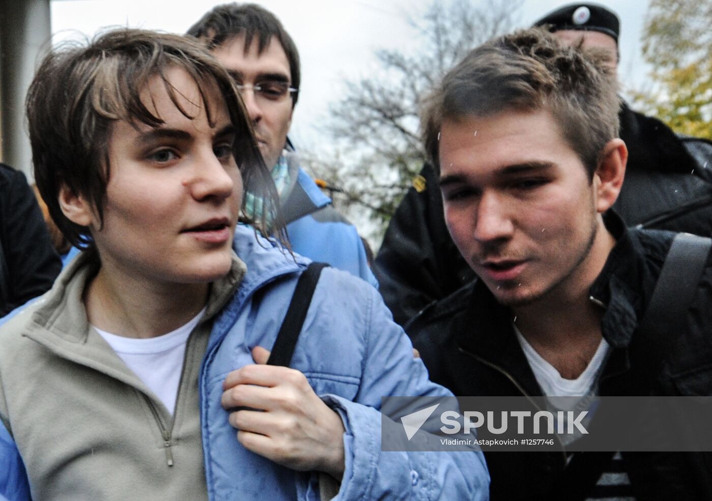 Pussy Riot punk group member Yekaterina Samutsevich freed