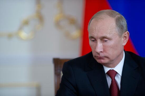 Vladimir Putin meets with Nouri al-Maliki in Novo-Ogaryovo