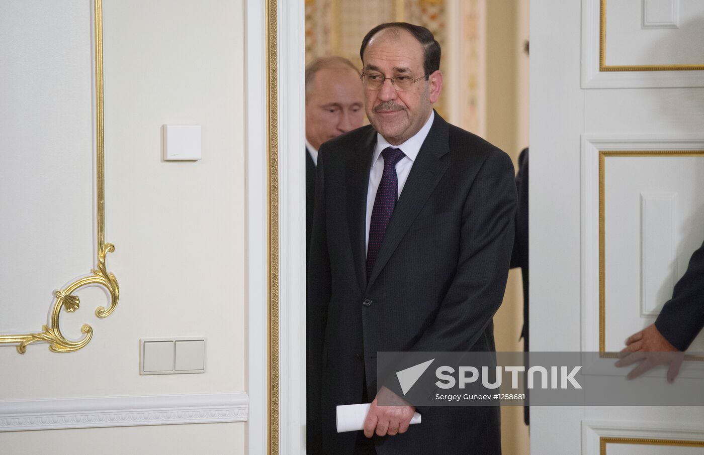 Vladimir Putin meets with Nouri al-Maliki at Novo-Ogaryovo