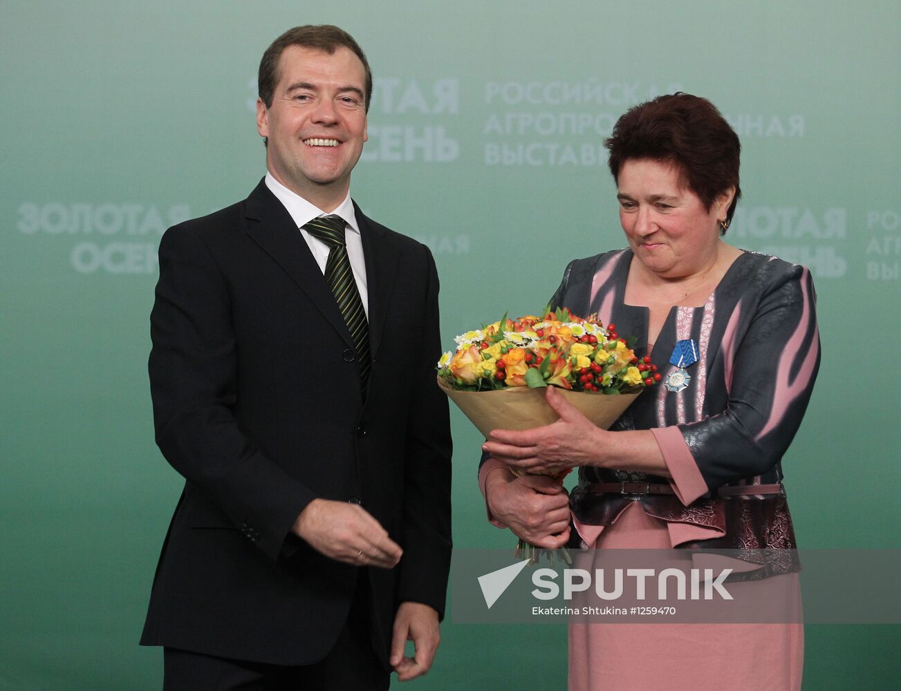 Dmitry Medvedev presents state awards to agro-industrial workers