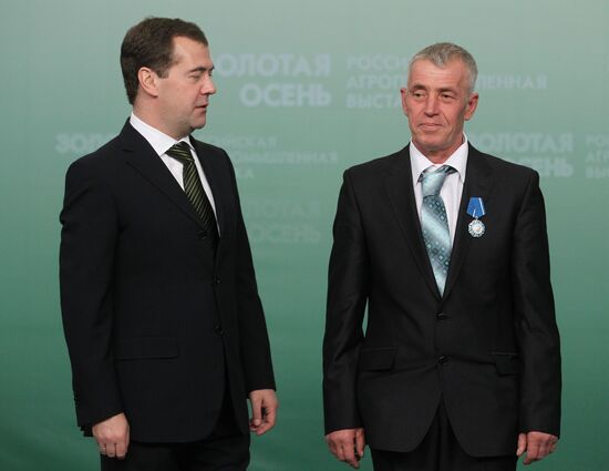 Dmitry Medvedev presents state awards to agro-industrial workers