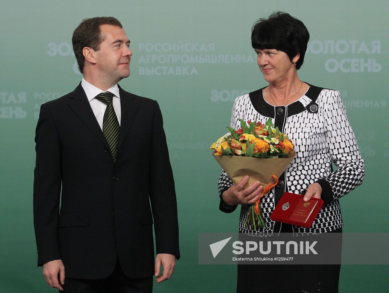 Dmitry Medvedev presents state awards to agro-industrial workers