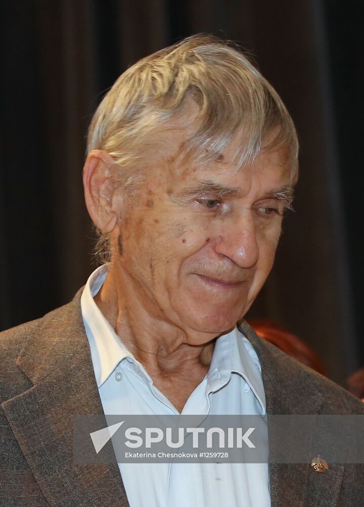 State awards for cultural figures