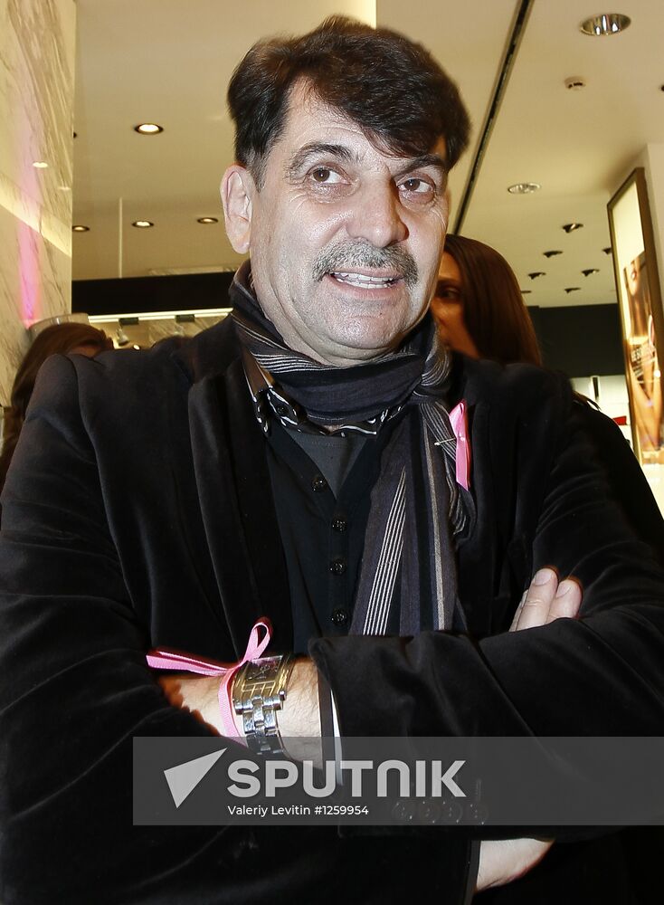 Cocktail party in honor of 20 years of breast cancer awareness