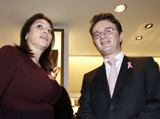 Cocktail party in honor of 20 years of breast cancer awareness