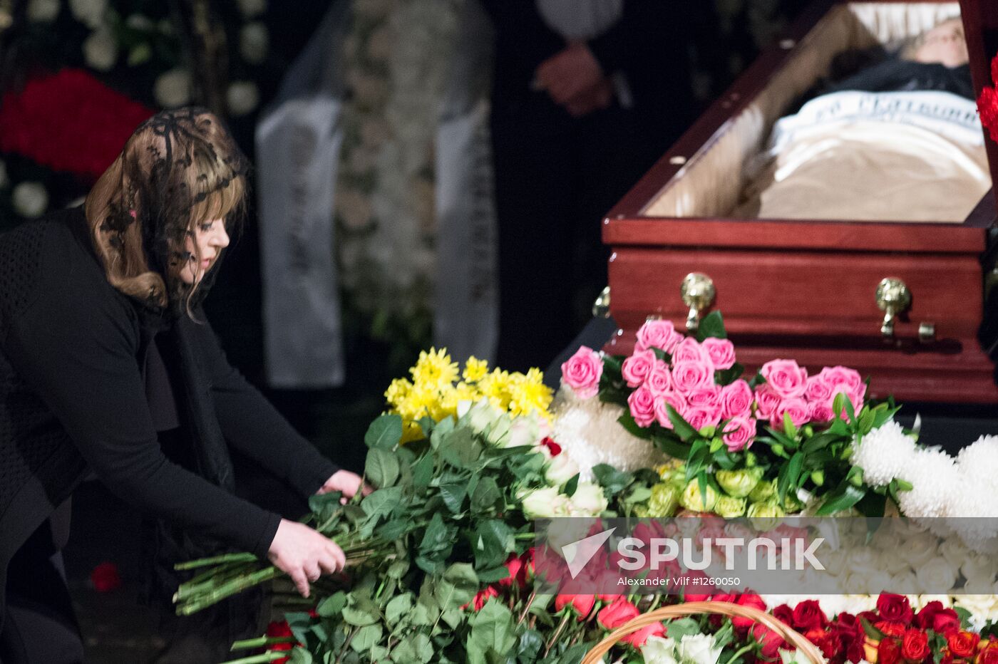 Funeral service for actress Marina Golub at Chekhov Theater