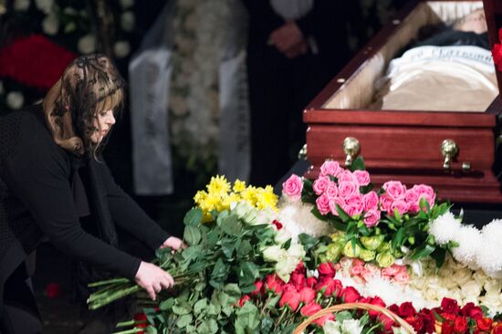 Funeral service for actress Marina Golub at Chekhov Theater