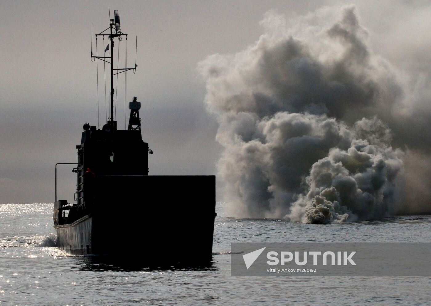 Air and sea landing exercises in Primorye