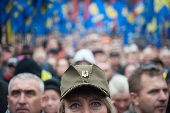 March on 70th anniversary of Ukrainian Insurgent Army