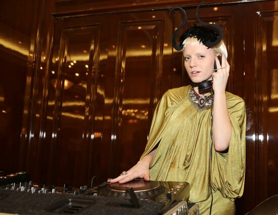 Izeta Gadzhiyeva's new fashion show