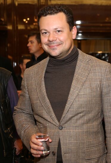 Izeta Gadzhiyeva's new fashion show