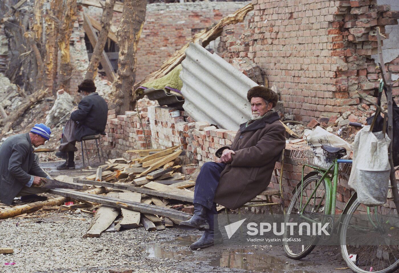 Residents of destroyed Grozny city