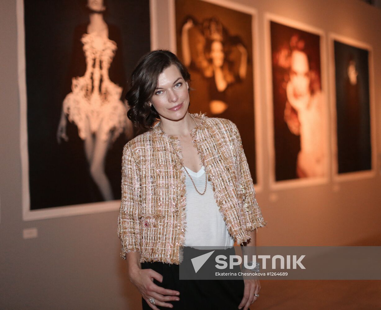 Actress Milla Jovovich seen at the photo show "The Little Black Jacket: Chanel's Classic Revisited by Karl Lagerfeld and Carine Roitfeld", Artplay Design Center. Location: Russia, Moscow. Author: Ekaterina Chesnokova/Sputnik. Opening The Little Black Jacket exhibition