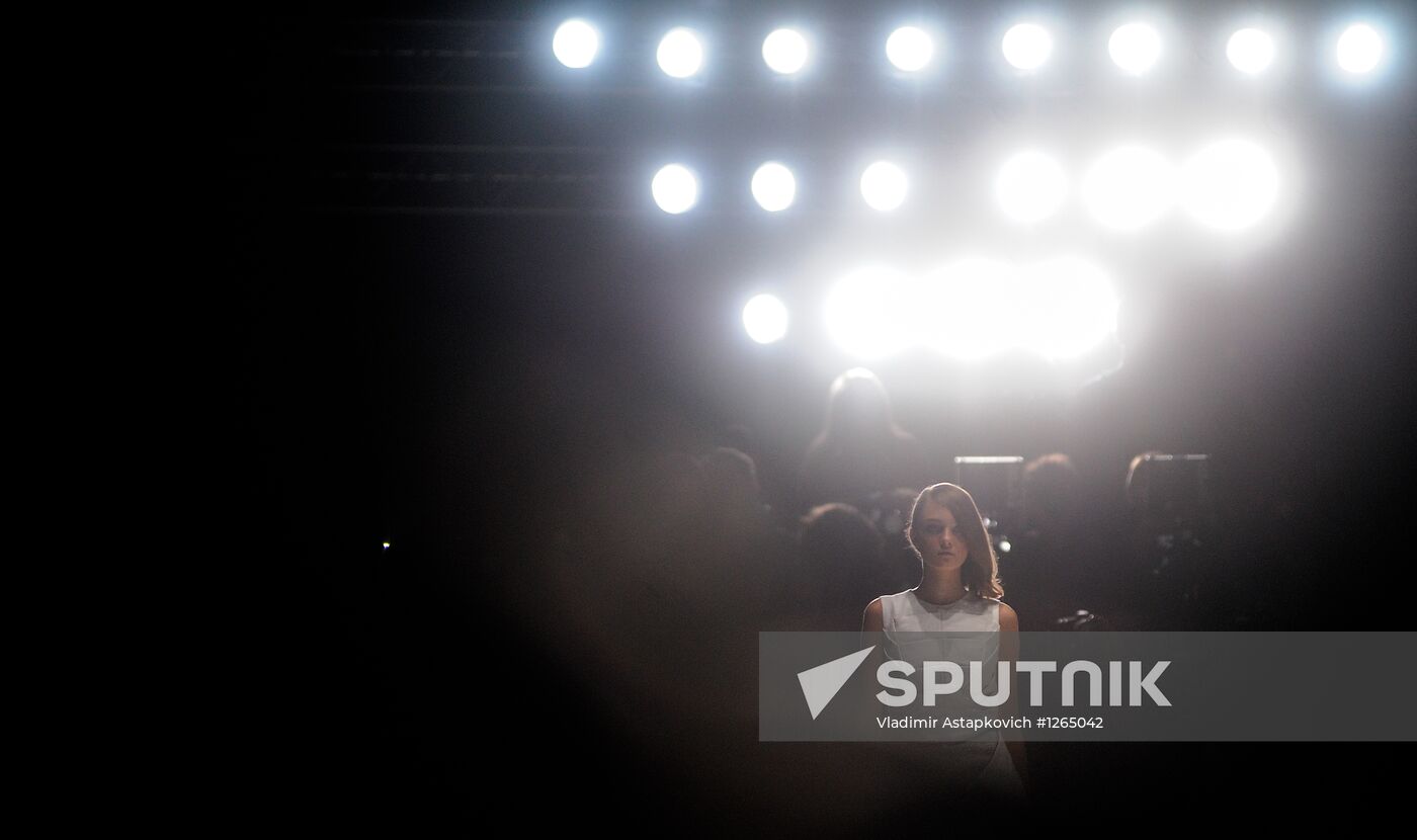 Dasha Gauser fashion show at Mercedes-Benz Fashion Week Russia
