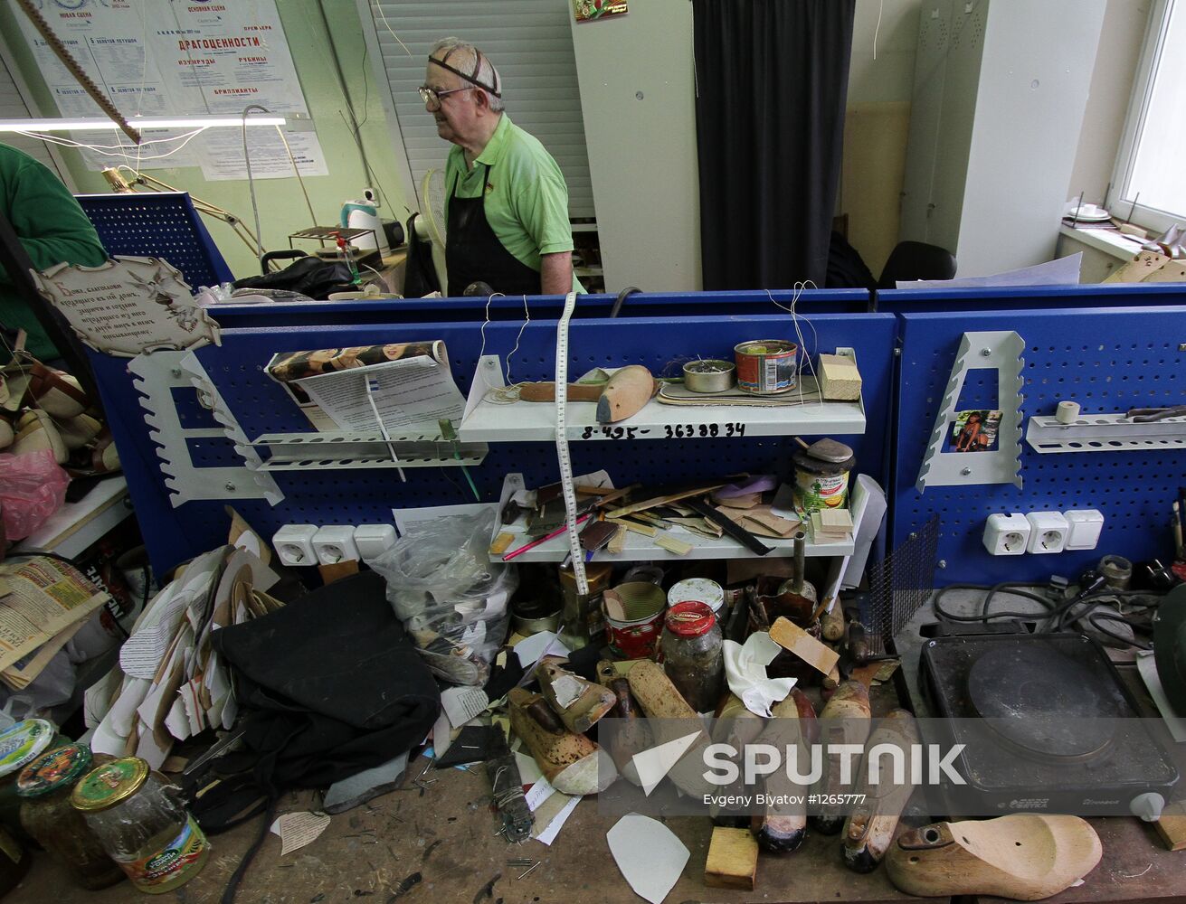 Master shoemaker of Bolshoi Theater at work