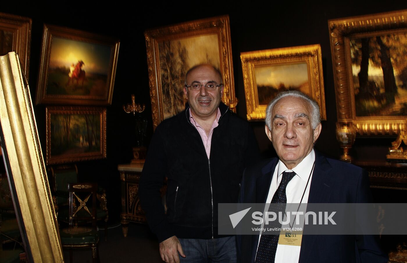 33rd Russian Antique Salon's private viewing