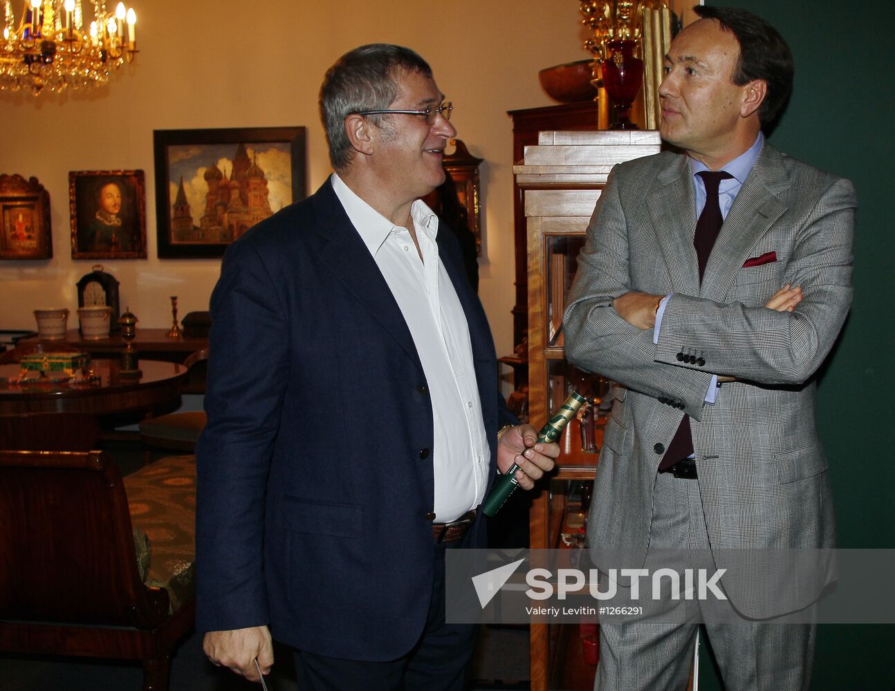 33rd Russian Antique Salon's private viewing
