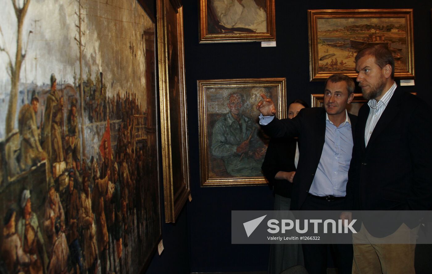 33rd Russian Antique Salon's private viewing