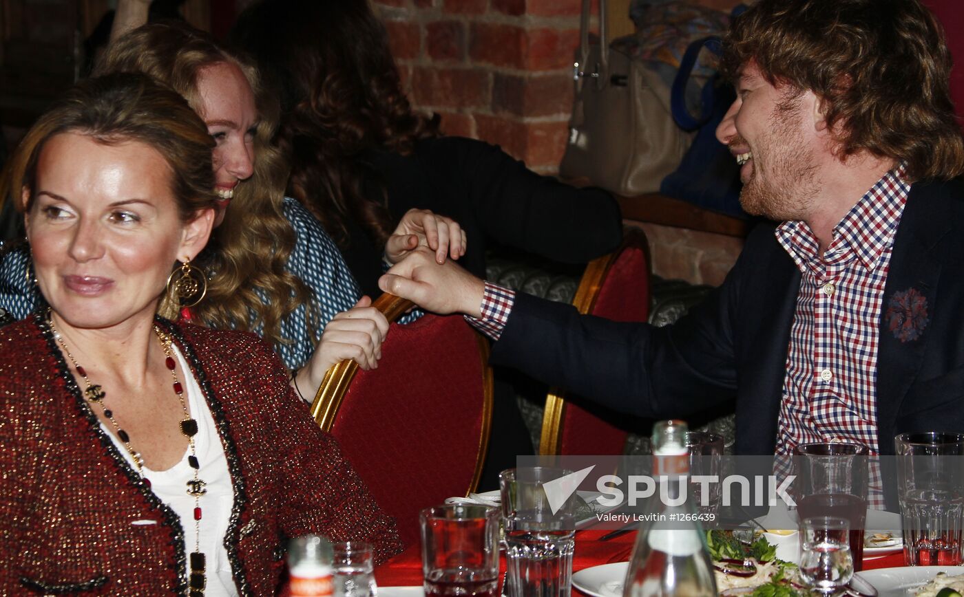 "Evening before the fireplace" with Grisha Urgant